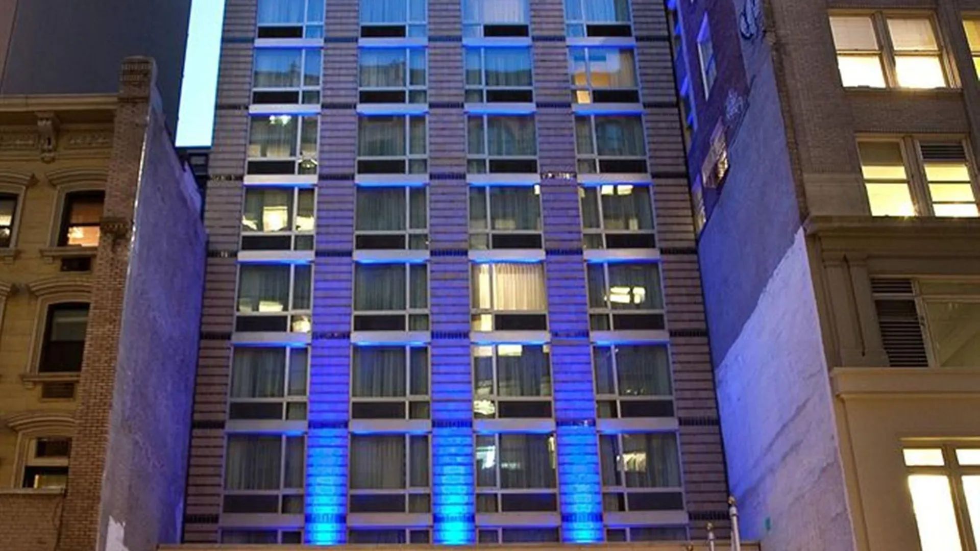 15 Hôtels Incontournables à Times Square pour Bien Choisir