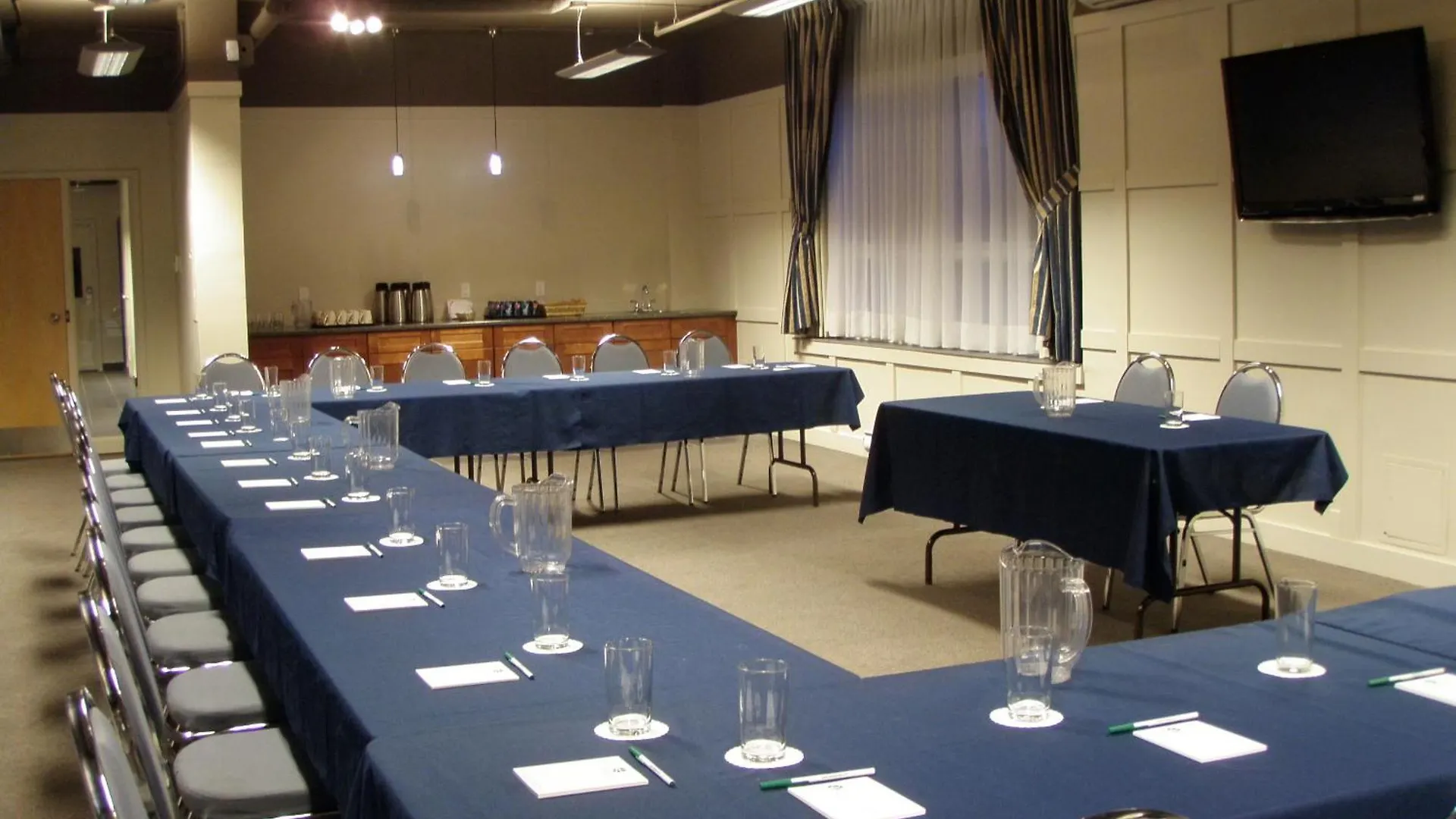 9 Hôtels du Centre de Montréal Qui Valent Vraiment le Détour