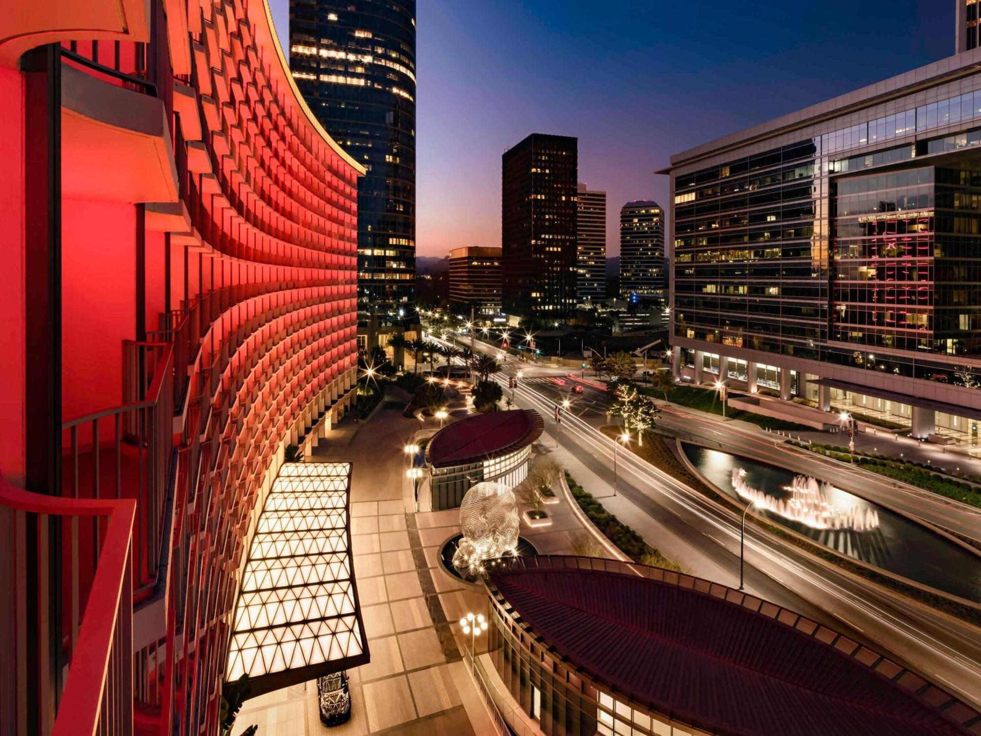 4 Hôtels Business près du Petersen Automotive Museum à LA